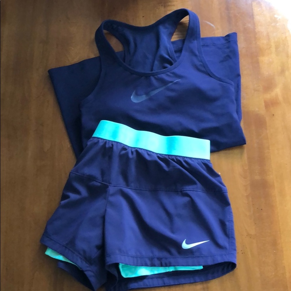 Nike Dri-FIT Tank - Picture 2 of 5
